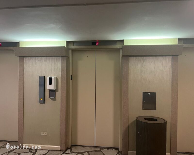 パシフィックモナークホテルのエレベーター